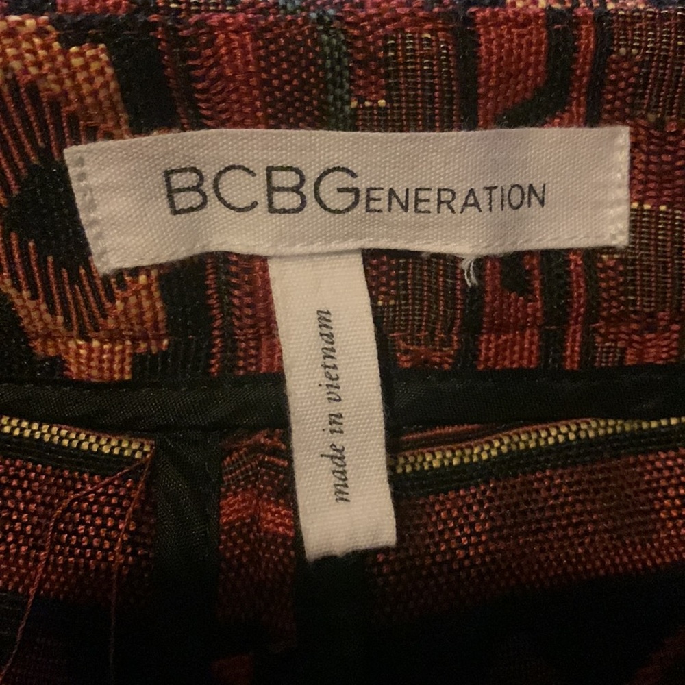 BCBG GENERATION WOMENS SHORTS - Picture 3 of 4